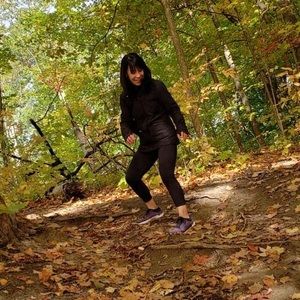 Meet your Posher, Pina